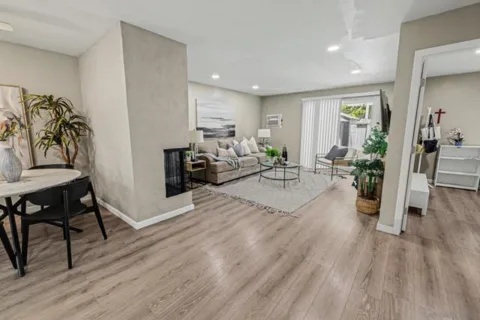 818 E Washington #C listing photo