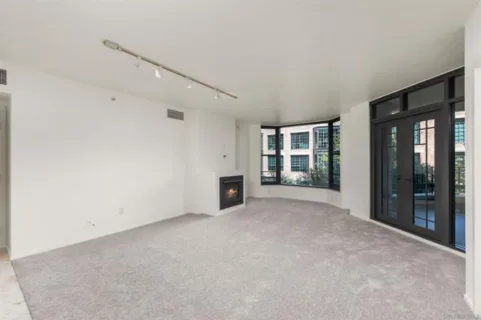 500 W Harbor #417 listing photo