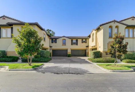 1740 Via Capri listing photo