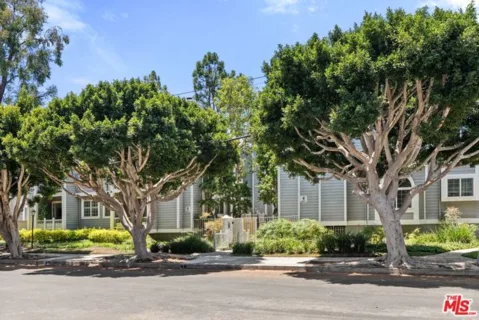 8505 Gulana Avenue #5207 listing photo