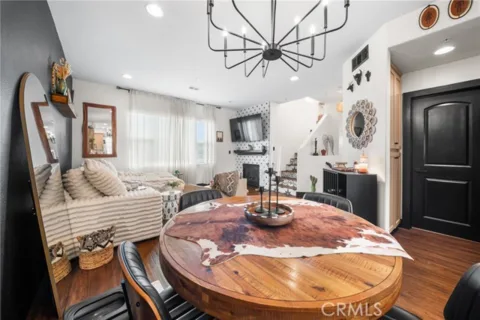 6198 Lincoln #18 listing photo