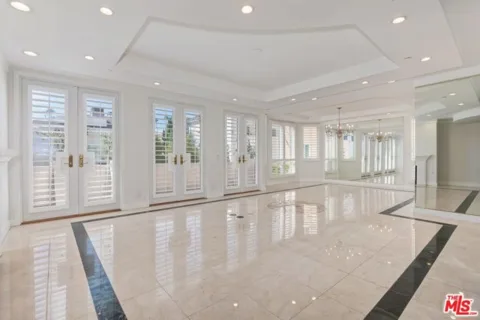 121 N Almont Drive #205 listing photo
