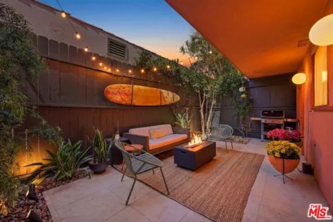 1400 N Hayworth Avenue #2 listing photo