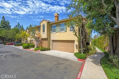 1002 Timberwood listing photo