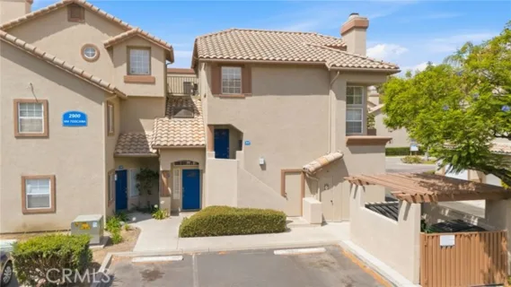 2900 Via Toscana #202 listing photo