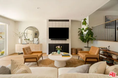 4707 La Villa Marina #J listing photo