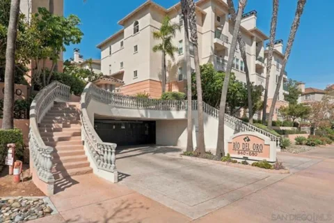 680 Camino De La Reina #2201 listing photo