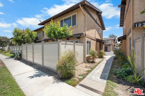 12334 Runnymede Street #5 listing photo