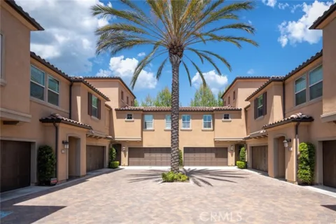 182 Finch listing photo