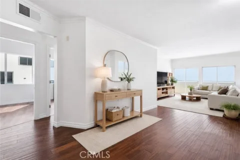11822 Goshen Avenue #303 listing photo