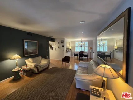 14315 Riverside Drive #105 listing photo