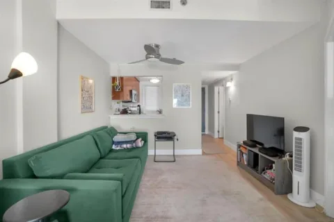 2828 University Avenue #406 listing photo
