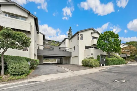 1242 River Glen Row #40 listing photo