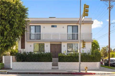 4485 Hazeltine Avenue #1 listing photo