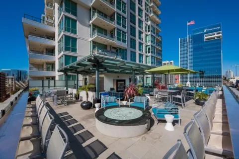 325 7th Avenue #211 listing photo