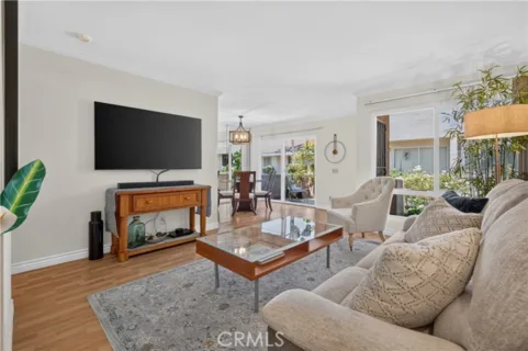 10758 Knott listing photo