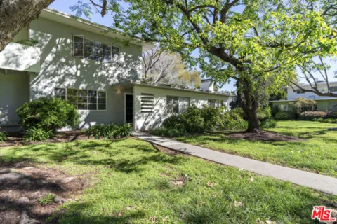5165 Village listing photo