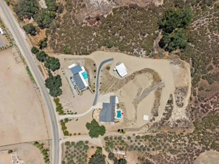 37200 Mesa Road photo 1