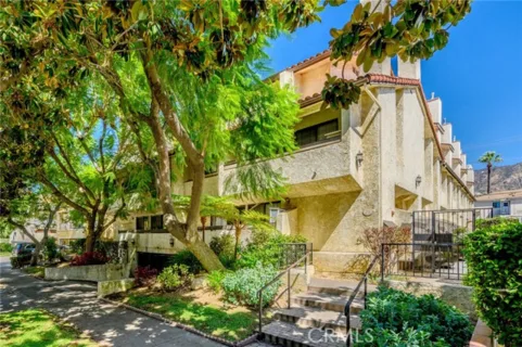 543 W Stocker Street #14 listing photo
