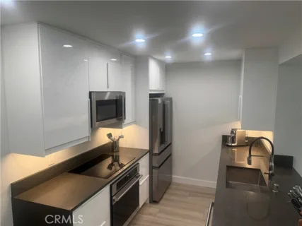 3535 Banbury #121 listing photo