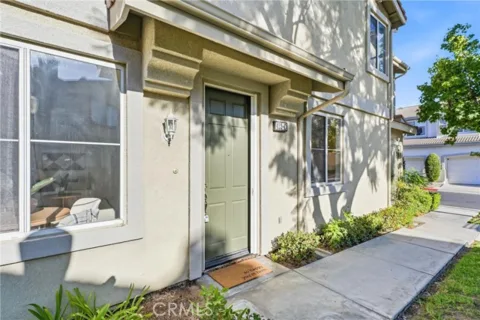 422 N Bloomberry #C listing photo