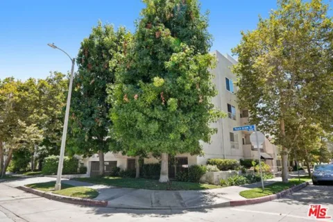 11230 Peach Grove Street #208 listing photo