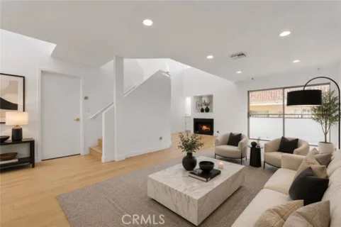 6036 Hazelhurst #c listing photo