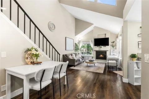 21156 River Glen listing photo