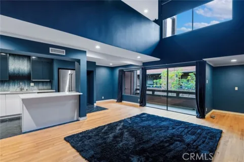 4425 Whitsett Avenue #210 listing photo
