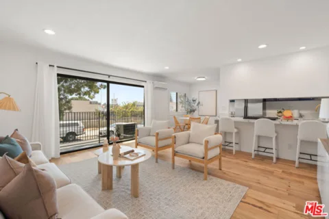 1930 N Vermont Avenue #103 listing photo