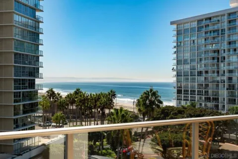 1810 Avenida Del Mundo #601 listing photo