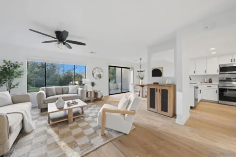 10450 Ridgewater Lane listing photo
