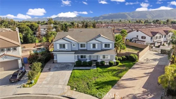 41808 Davidson Street listing photo