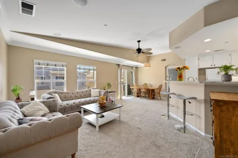 254 Aurora listing photo