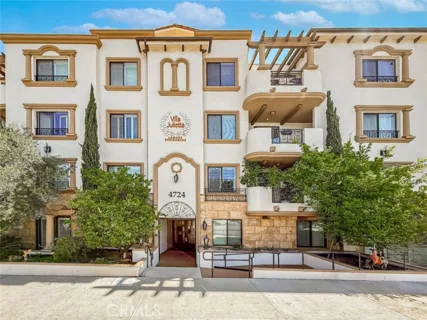 4724 Kester #109 listing photo