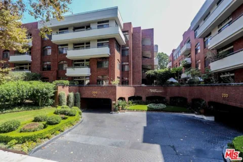 200 N Swall Drive #462 listing photo