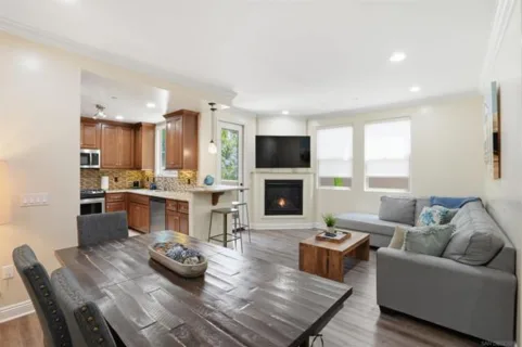 1137 Felspar Street listing photo
