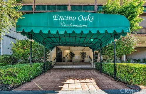 5460 White Oak #G101 listing photo