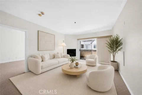 300 N El Molino #316 listing photo