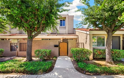 6273 Lincoln listing photo
