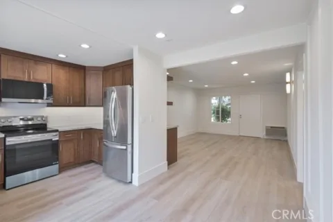 229 Springview listing photo