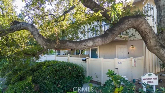 835 N Altadena Drive listing photo
