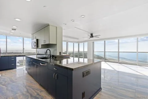 1820 Avenida Del Mundo #1504 listing photo