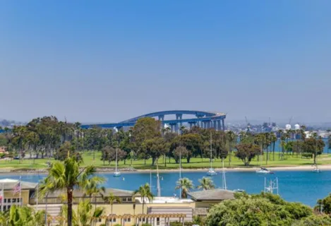 1760 Avenida Del Mundo #510 listing photo