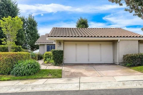 2237 Via Pedrera listing photo