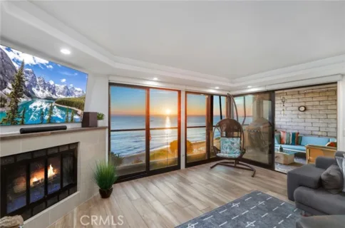410 Corto Lane #E listing photo