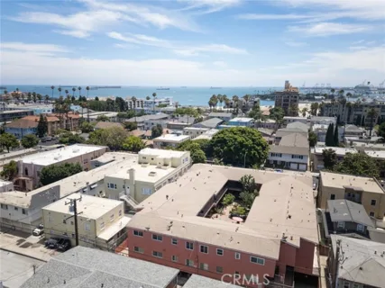 1023 E 1st #17 listing photo