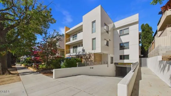 137 S Wilson Avenue #106 listing photo
