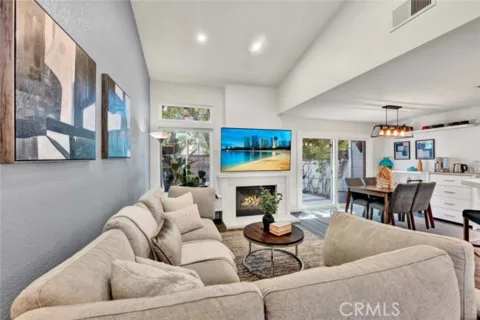 2342 Aspen Street listing photo