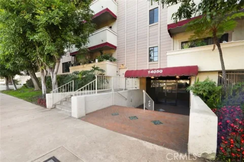 14050 Magnolia Boulevard #213 listing photo